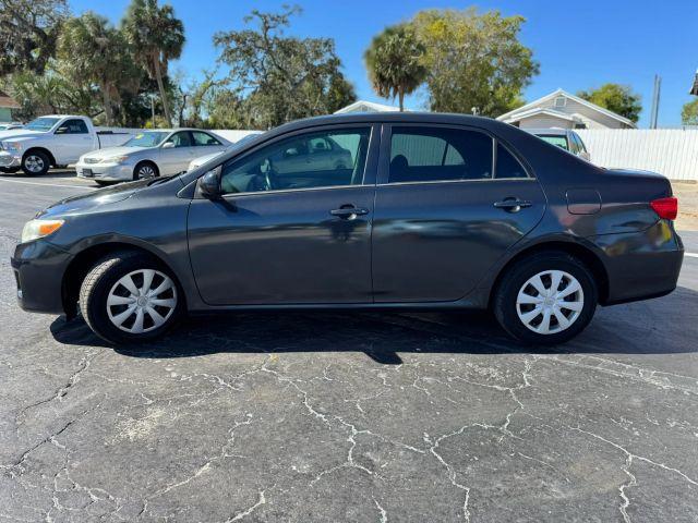 TOYOTA COROLLA - Thumbnail 4