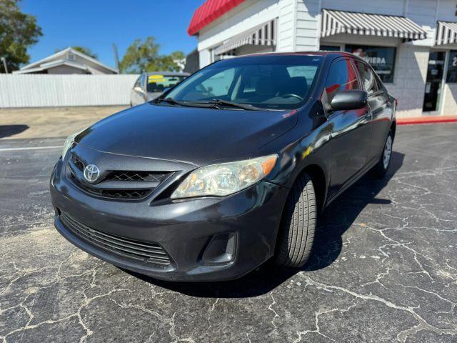 TOYOTA COROLLA - Thumbnail 3