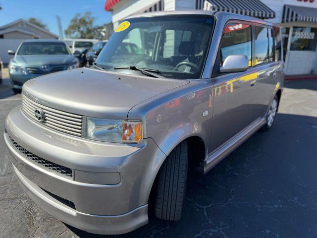 SCION XB - Thumbnail 3