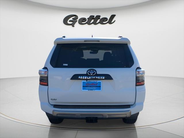 Toyota 4Runner 4X4 Trd Off-Road V6 - Thumbnail 14