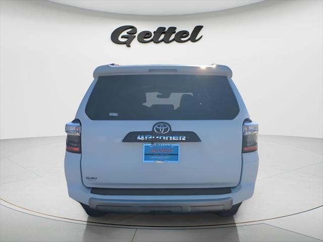 Toyota 4Runner 4X4 Trd Off-Road V6 - Thumbnail 7