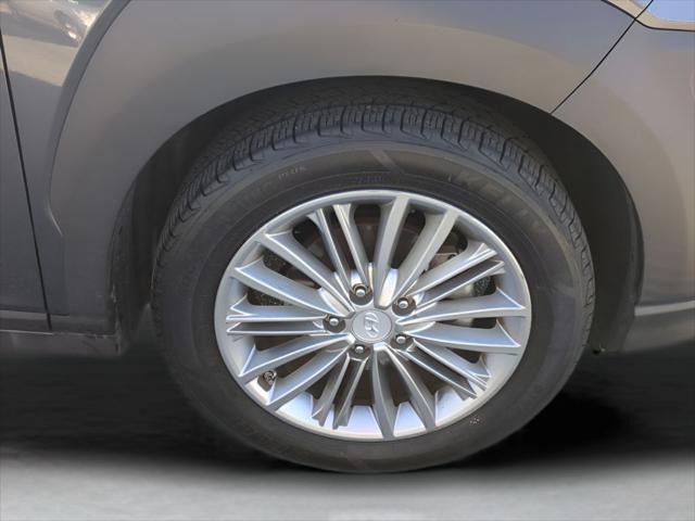 Jeep Wrangler Unlimited Sahara 4X4 - Thumbnail 19