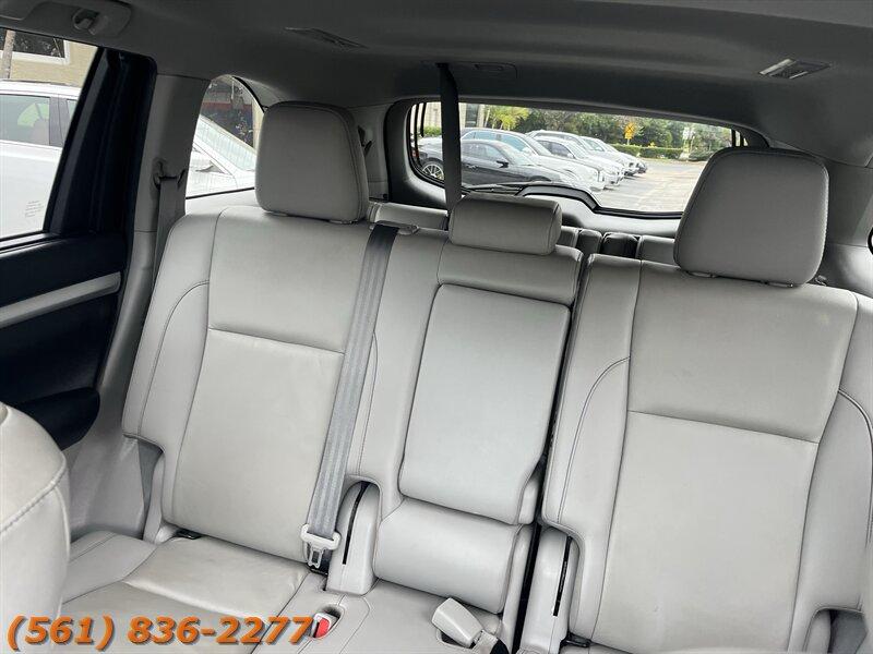 Toyota Highlander Hybrid Xle - Thumbnail 10