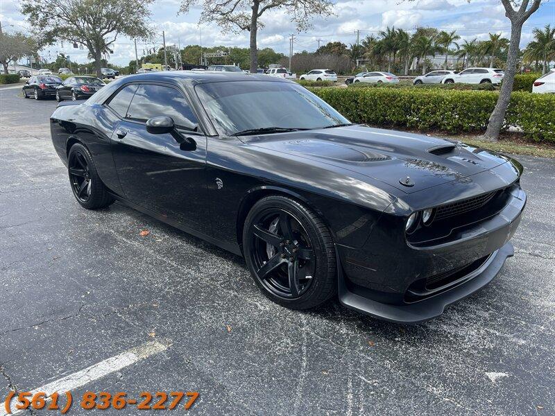 Dodge Challenger Srt Hellcat - Thumbnail 2