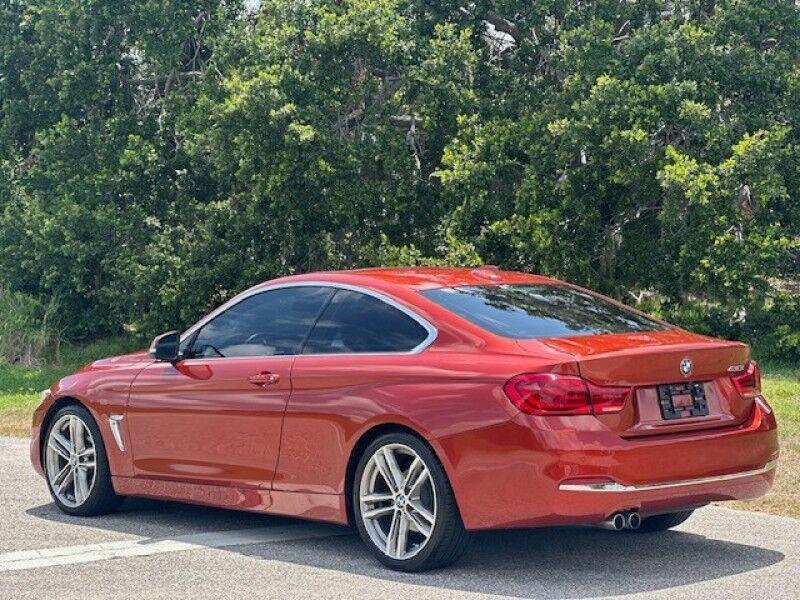 BMW 4 SERIES - Thumbnail 4