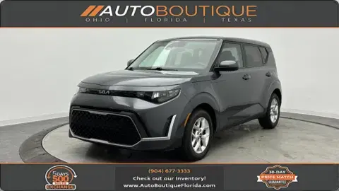 Kia Soul Lx - Thumbnail 2