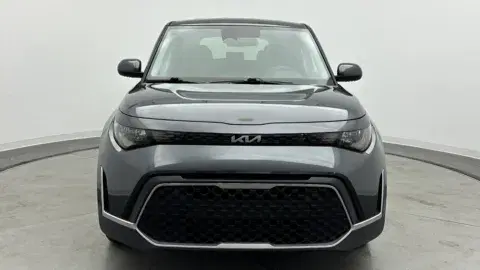 Kia Soul Lx - Thumbnail 3