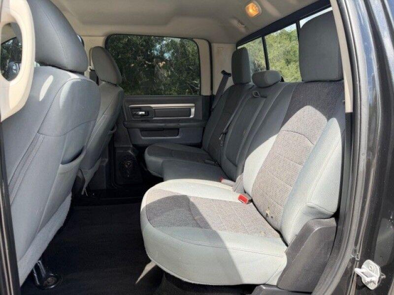 Dodge RAM 2500 - Thumbnail 12