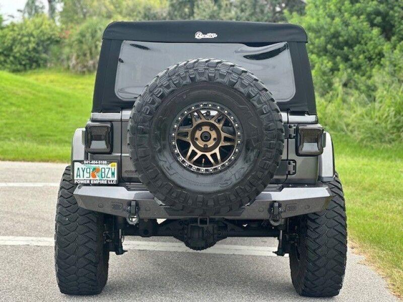 Jeep WRANGLER UNLIMITED - Thumbnail 4