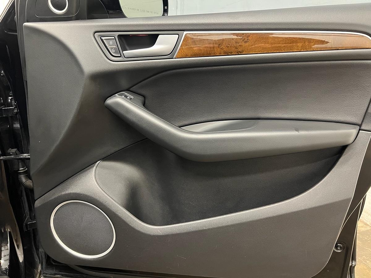 Audi Q5 Premium Plus - Thumbnail 19