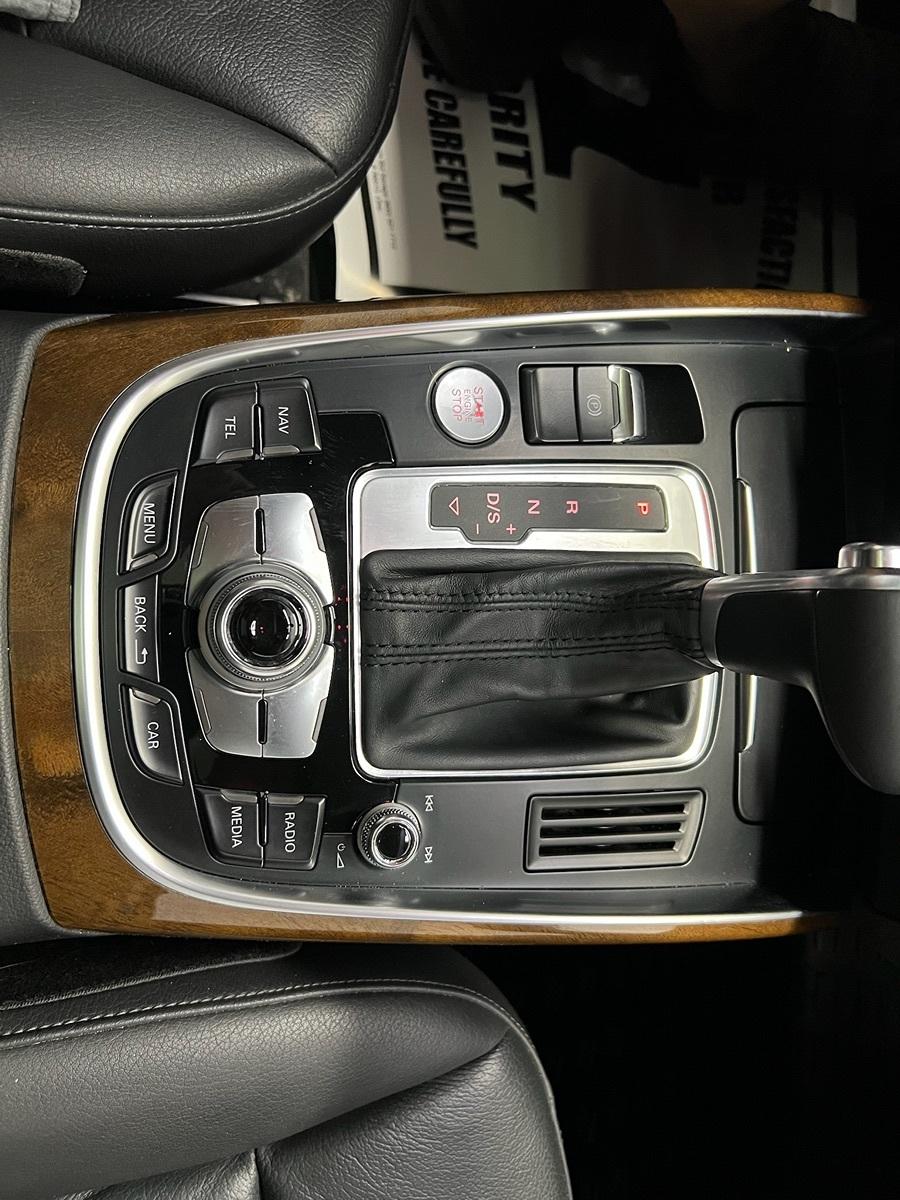 Audi Q5 Premium Plus - Thumbnail 12