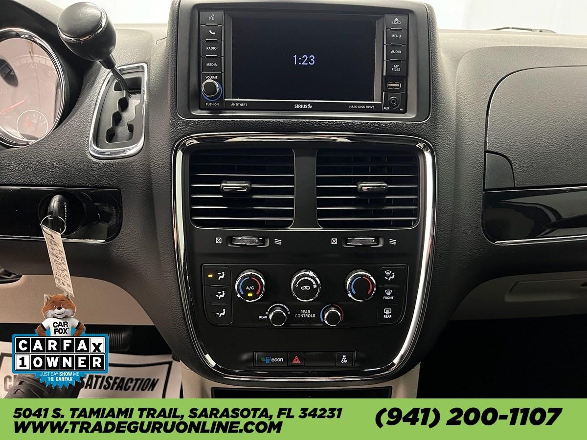 Dodge Grand Caravan Sxt - Thumbnail 17