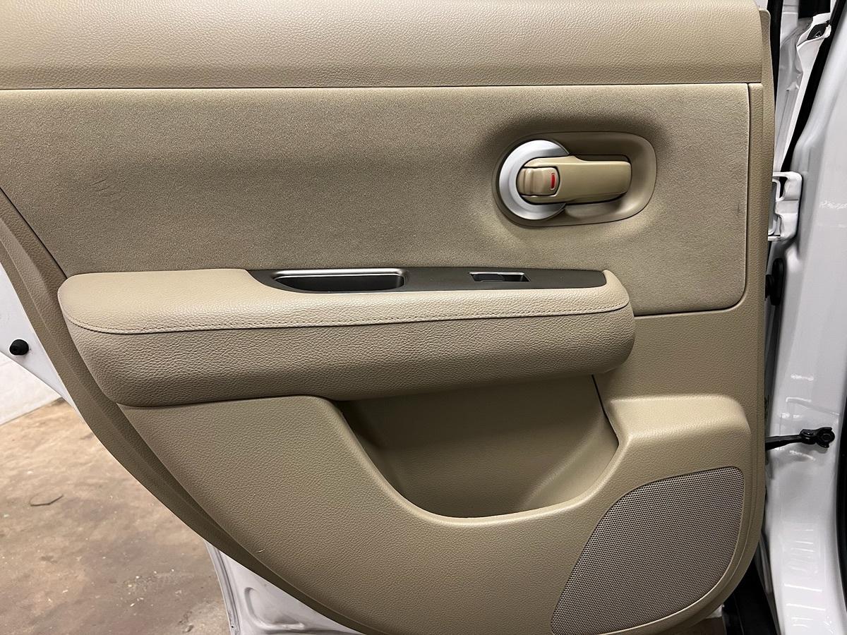 Nissan Versa S - Thumbnail 17