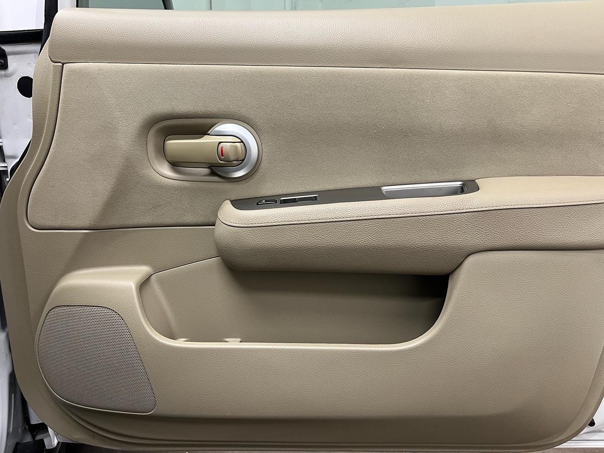 Nissan Versa S - Thumbnail 14