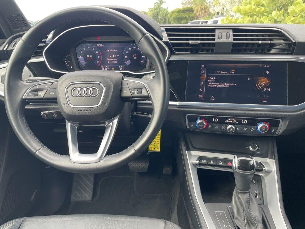 Audi Q3 - Thumbnail 14