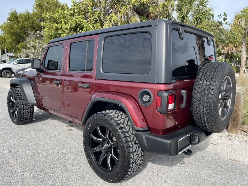Jeep Wrangler - Thumbnail 5
