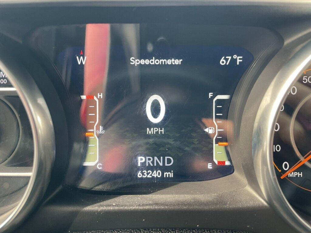 Jeep Wrangler - Thumbnail 16