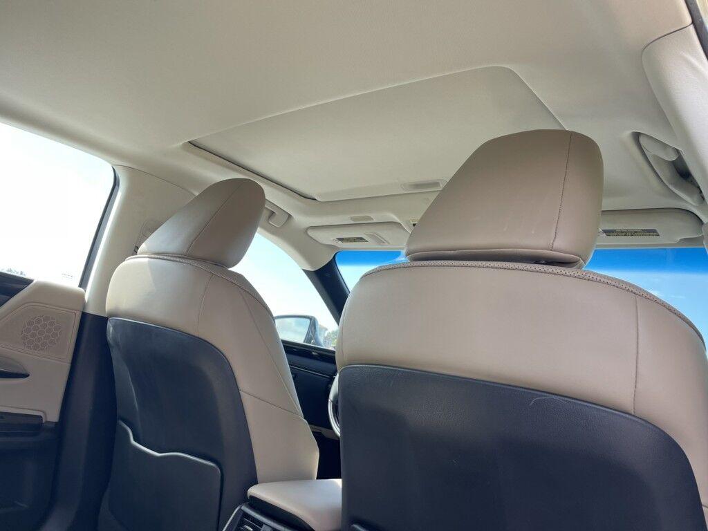 Lexus ES - Thumbnail 9