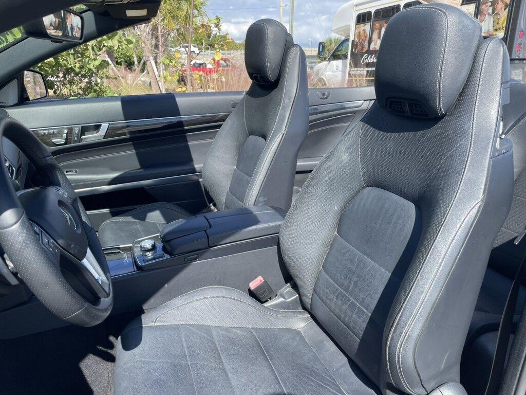 Mercedes-Benz E-Class - Thumbnail 2