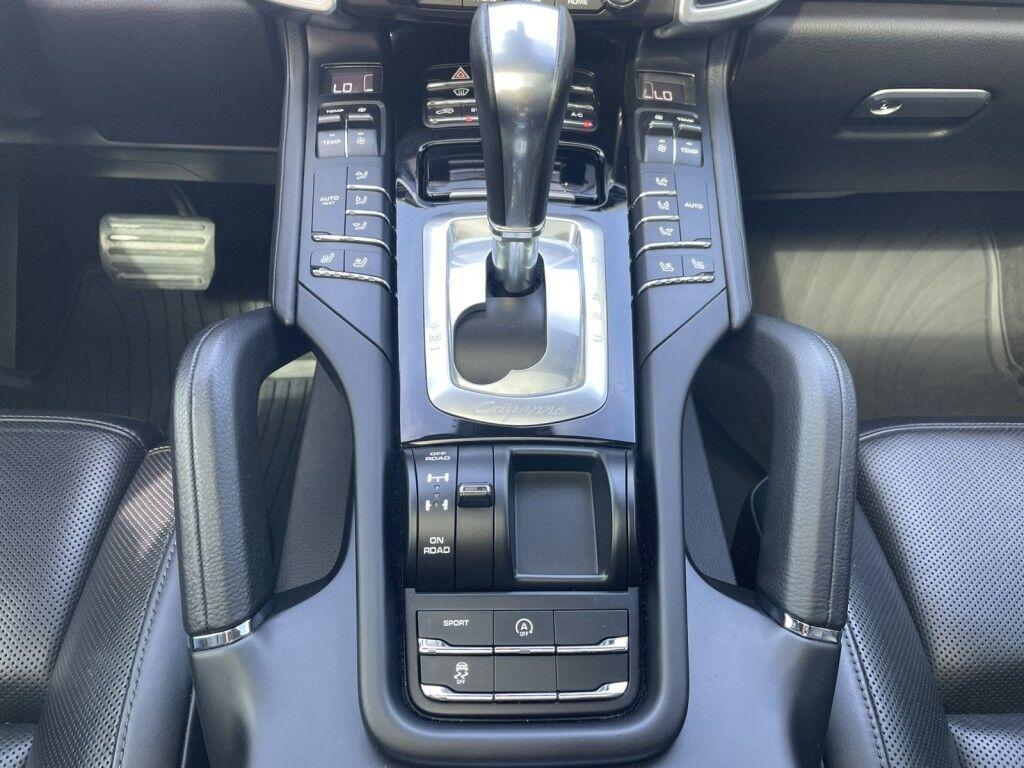 Porsche Cayenne - Thumbnail 18