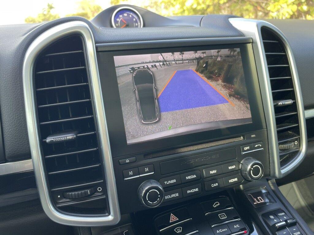 Porsche Cayenne - Thumbnail 20
