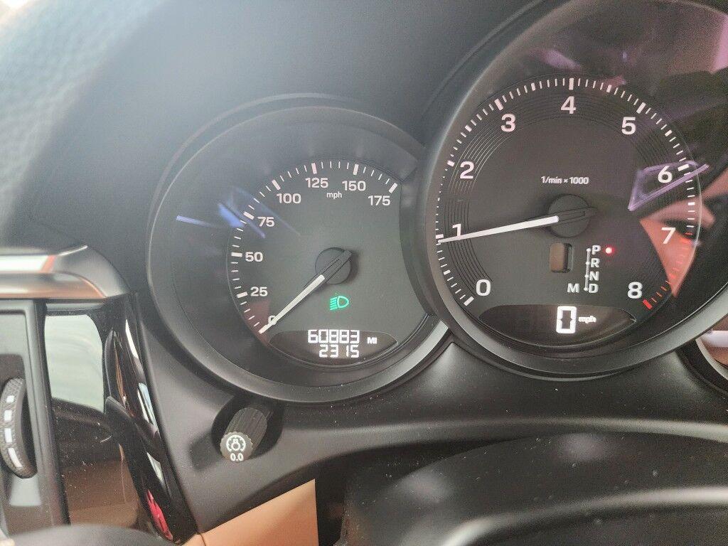 Porsche Macan - Thumbnail 17