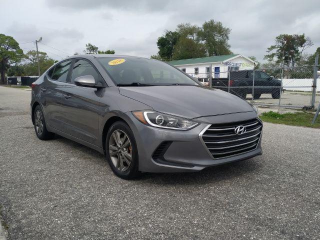 Hyundai Elantra - Thumbnail 7