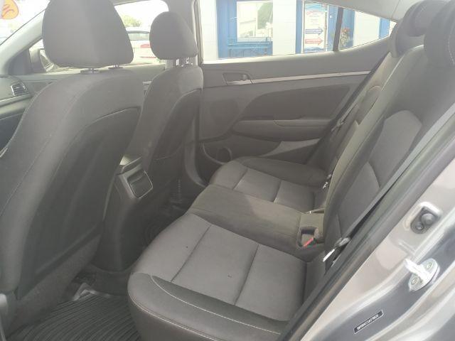 Hyundai Elantra - Thumbnail 9