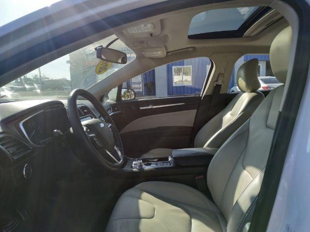 Ford Fusion Hybrid - Thumbnail 8