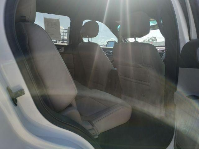 Ford Explorer - Thumbnail 11