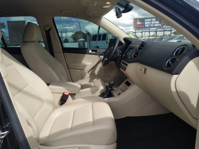 Volkswagen Tiguan - Thumbnail 12