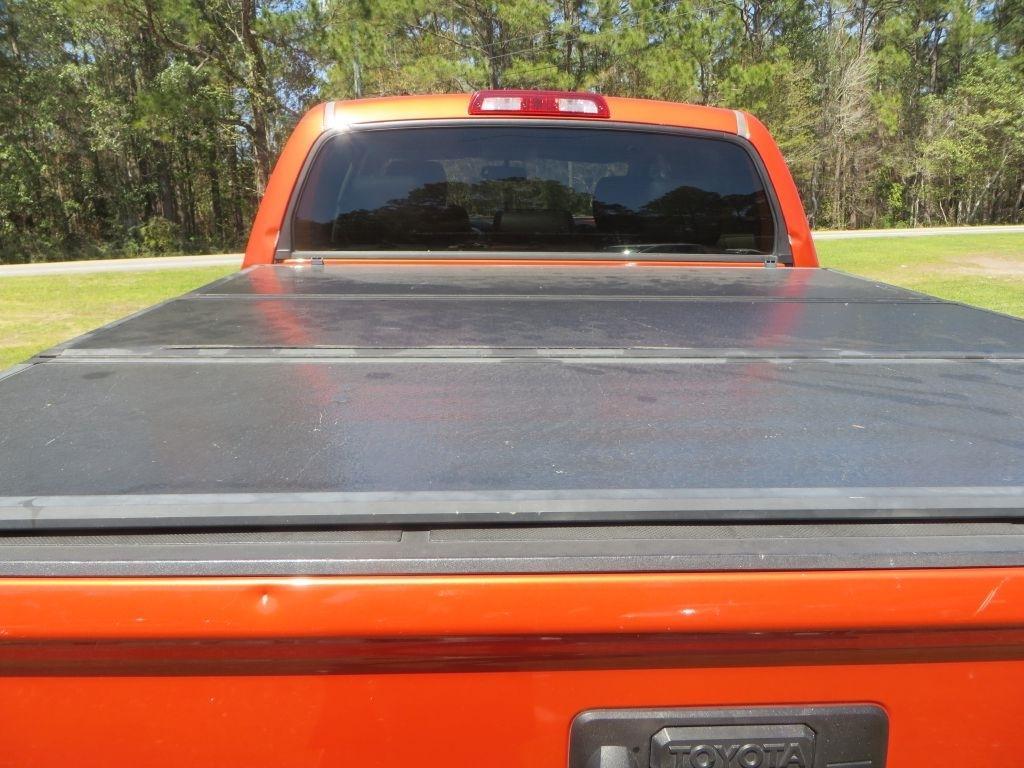 Toyota Tundra 4Wd Truckcrewmax Sr5 - Thumbnail 10