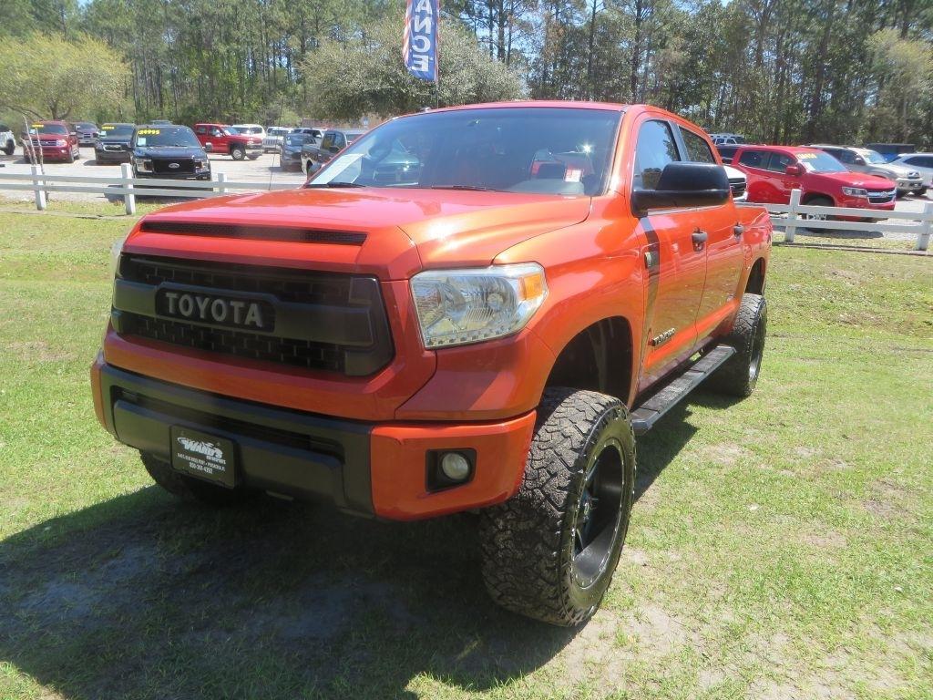 Toyota Tundra 4Wd Truckcrewmax Sr5 - Thumbnail 2