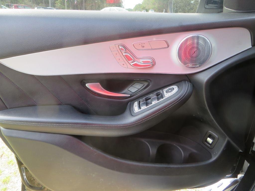 Mercedes-Benz Glc300 - Thumbnail 19