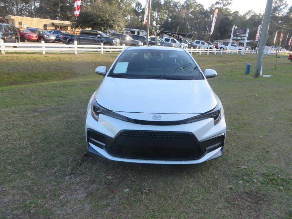 Toyota Corollaxse - Thumbnail 3