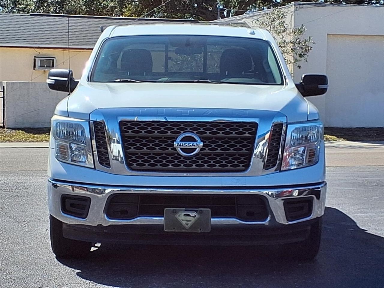 Nissan Titan2Wd Crew Cab Se - Thumbnail 2