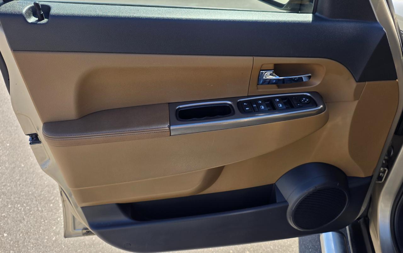 Jeep Liberty4Wd 4Dr Limited - Thumbnail 9