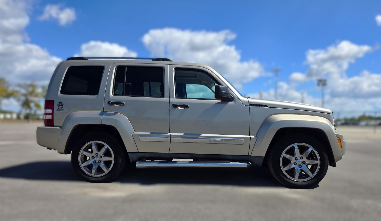 Jeep Liberty4Wd 4Dr Limited - Thumbnail 4