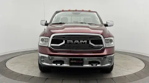 Ram 1500 Classic Laramie - Thumbnail 3