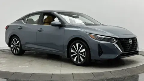 Nissan Sentra Sv - Thumbnail 4