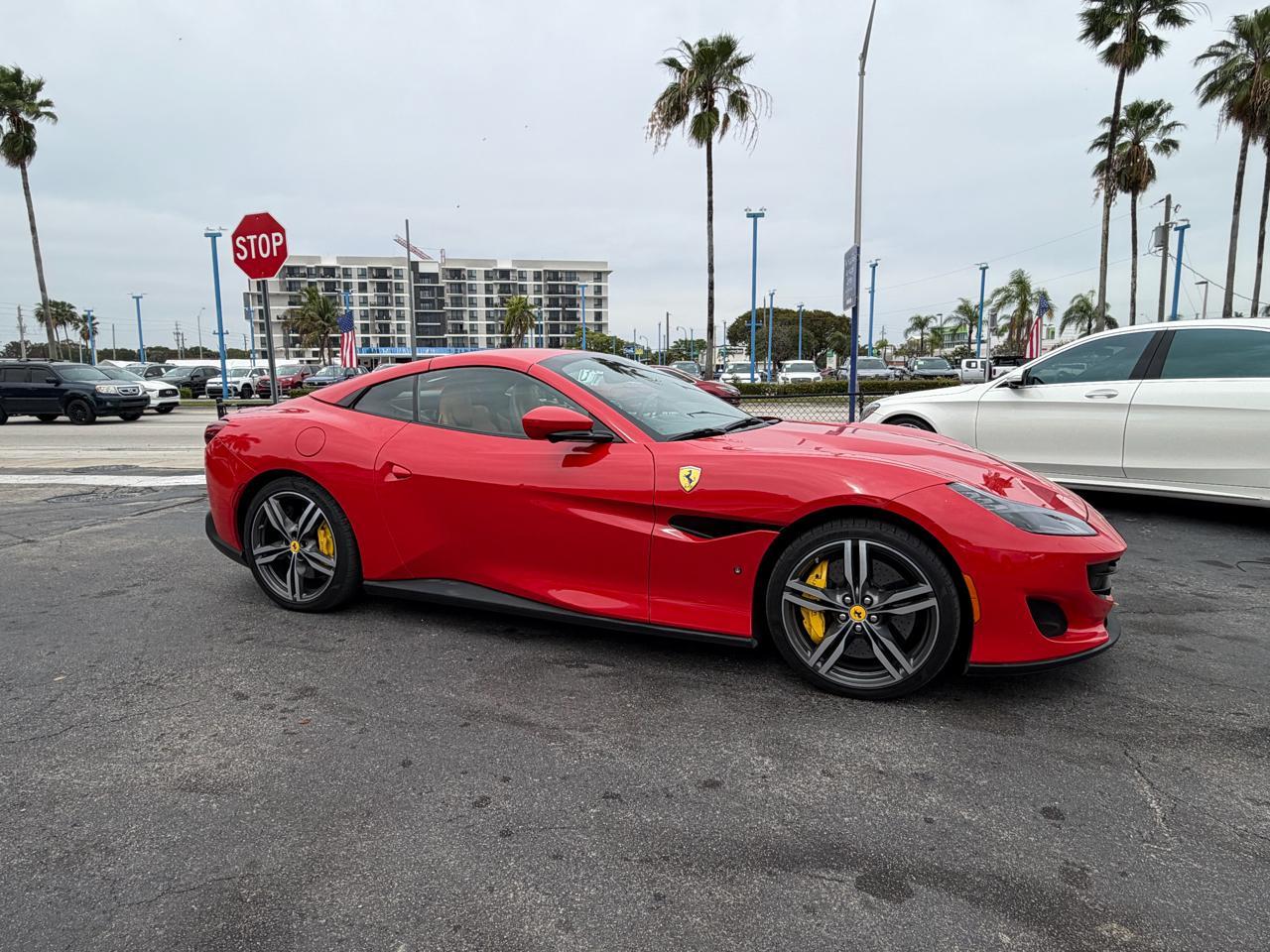 Ferrari Portofino Convertible - Thumbnail 2