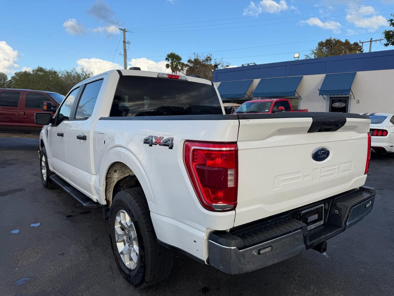 Ford F-150 Xlt Lariat - Thumbnail 9