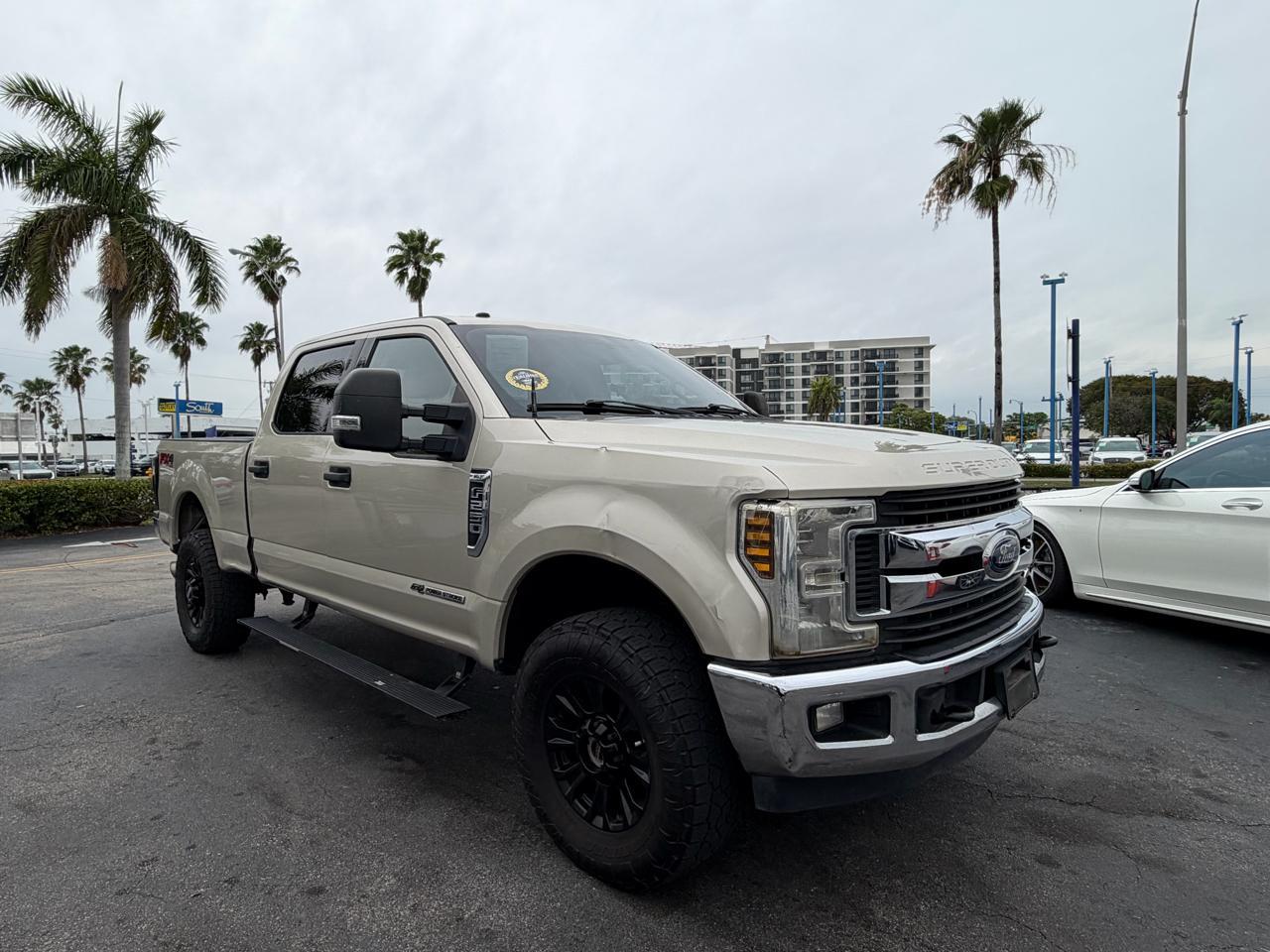 Ford F-250 Sd King Ranch Crew Cab 4Wd - View 1