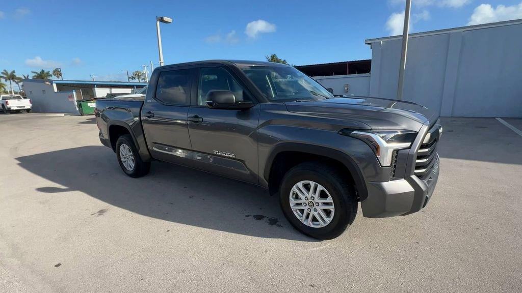 Toyota Tundra Sr5 Rwd Crewmax - Thumbnail 3