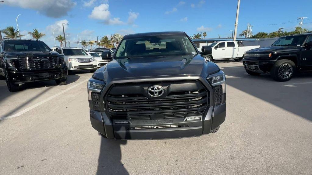 Toyota Tundra Sr5 Rwd Crewmax - Thumbnail 4