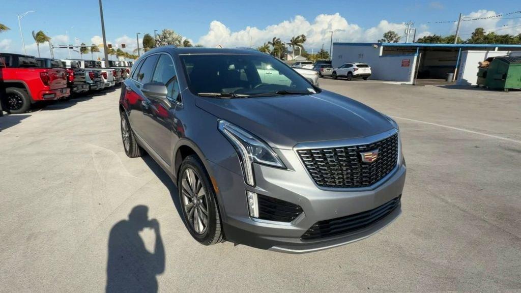Cadillac Xt5 Premium Luxury Fwd - Thumbnail 3