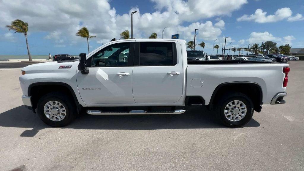 Chevrolet Silverado 2500Hd Lt 4Wd Crew Cab - Thumbnail 6