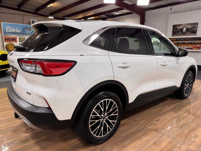 FORD ESCAPE PLUG-IN HYBRID - Thumbnail 5