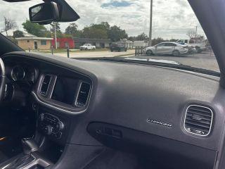 Dodge Charger - Thumbnail 3