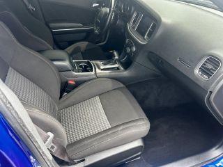 Dodge Charger - Thumbnail 2